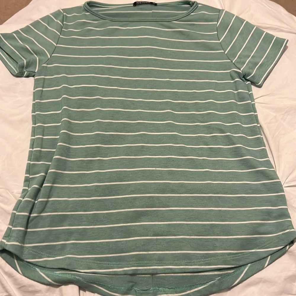 Super soft tshirt! Medium, striped. Teal with white thin stripes.